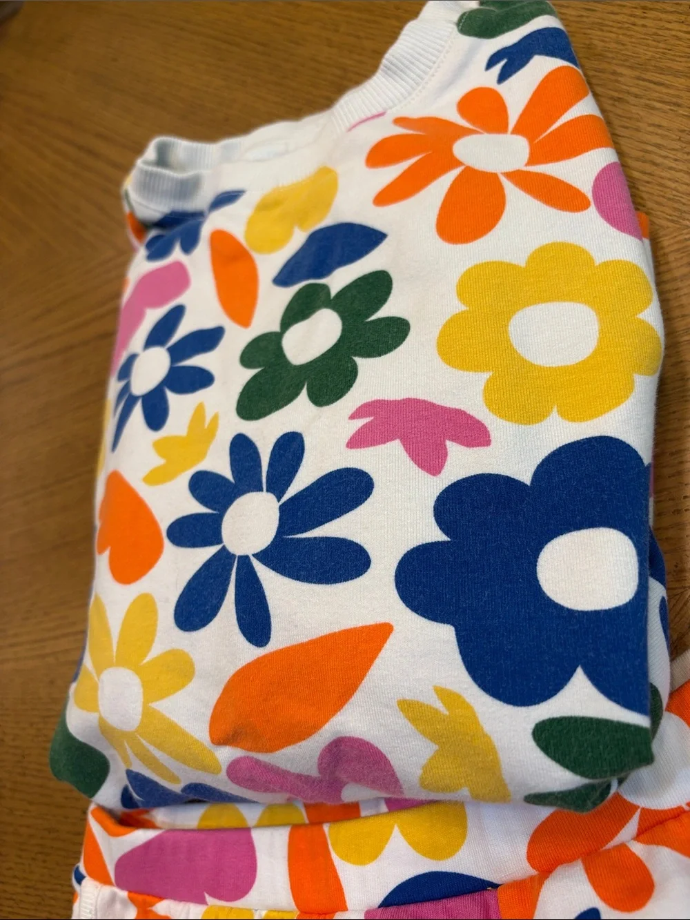 Hanna Andersson floral Print Sweatshirt Shorts Set - Bright Multicolor Flowers
